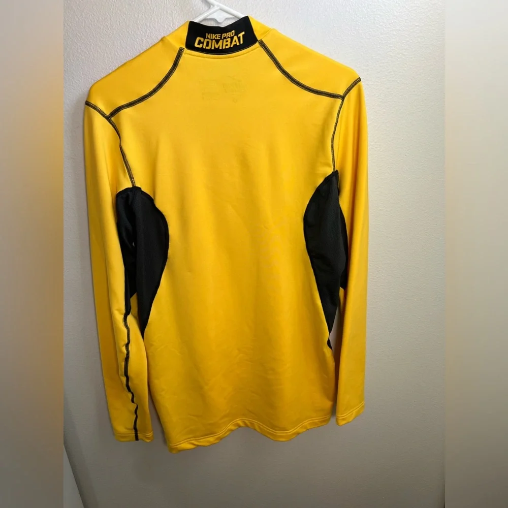 NIKE PRO COMBAT MEN PULLOVER SWEATSHIRTS LONG SLEEVE DRI FIT BLACK YELLOW SIZE M